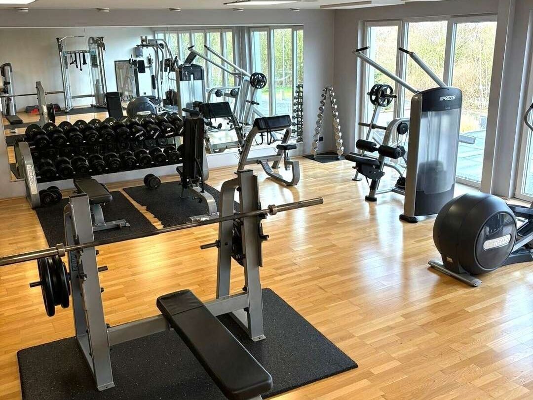 Fitnessstudio Gäste im Obergeschoss