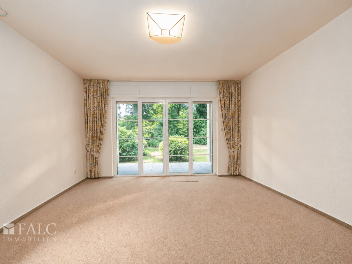 Speisezimmer (KI bearbeitet)