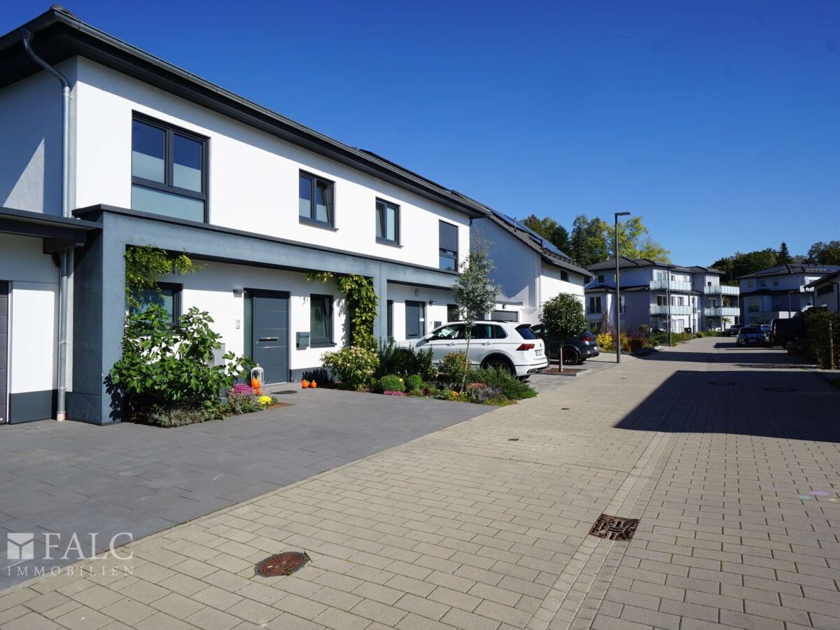 Straßenansicht