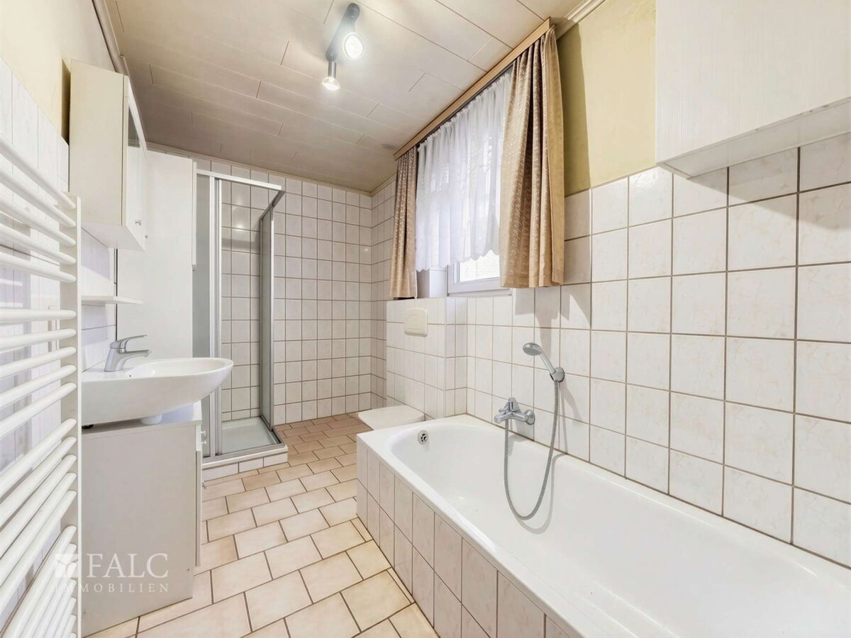 Badezimmer EG