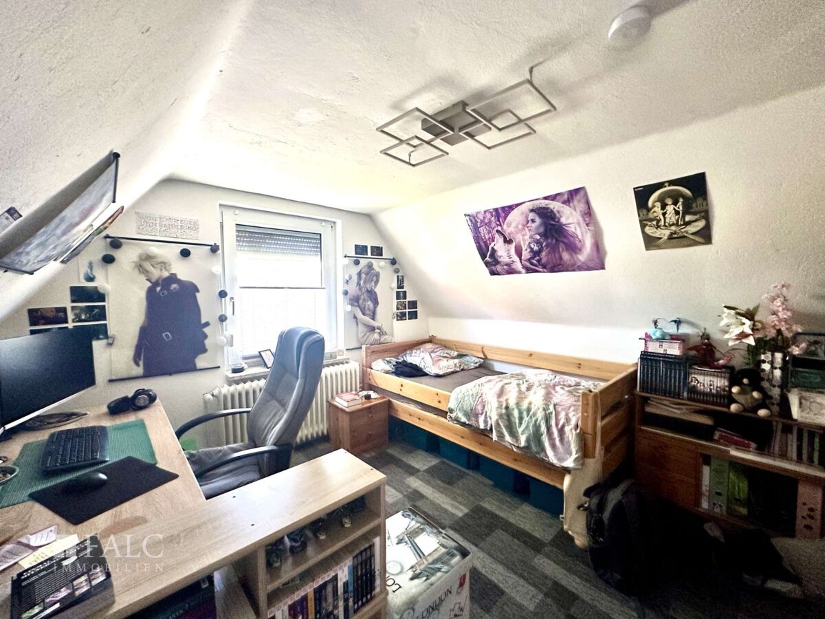Kind/ Büro OG
