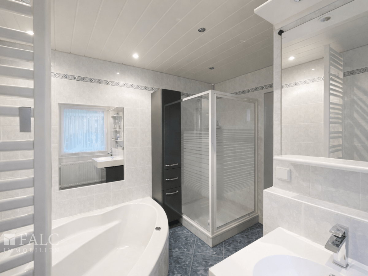 Badezimmer_EG Wohnung unten