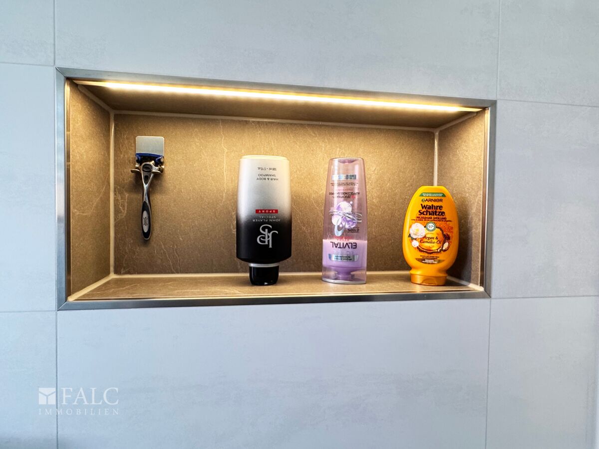 Ablage Dusche