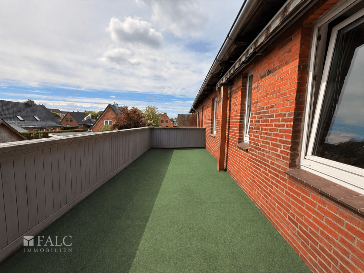 Wohnung 6 Balkon (Balkon digital leergeräumt)