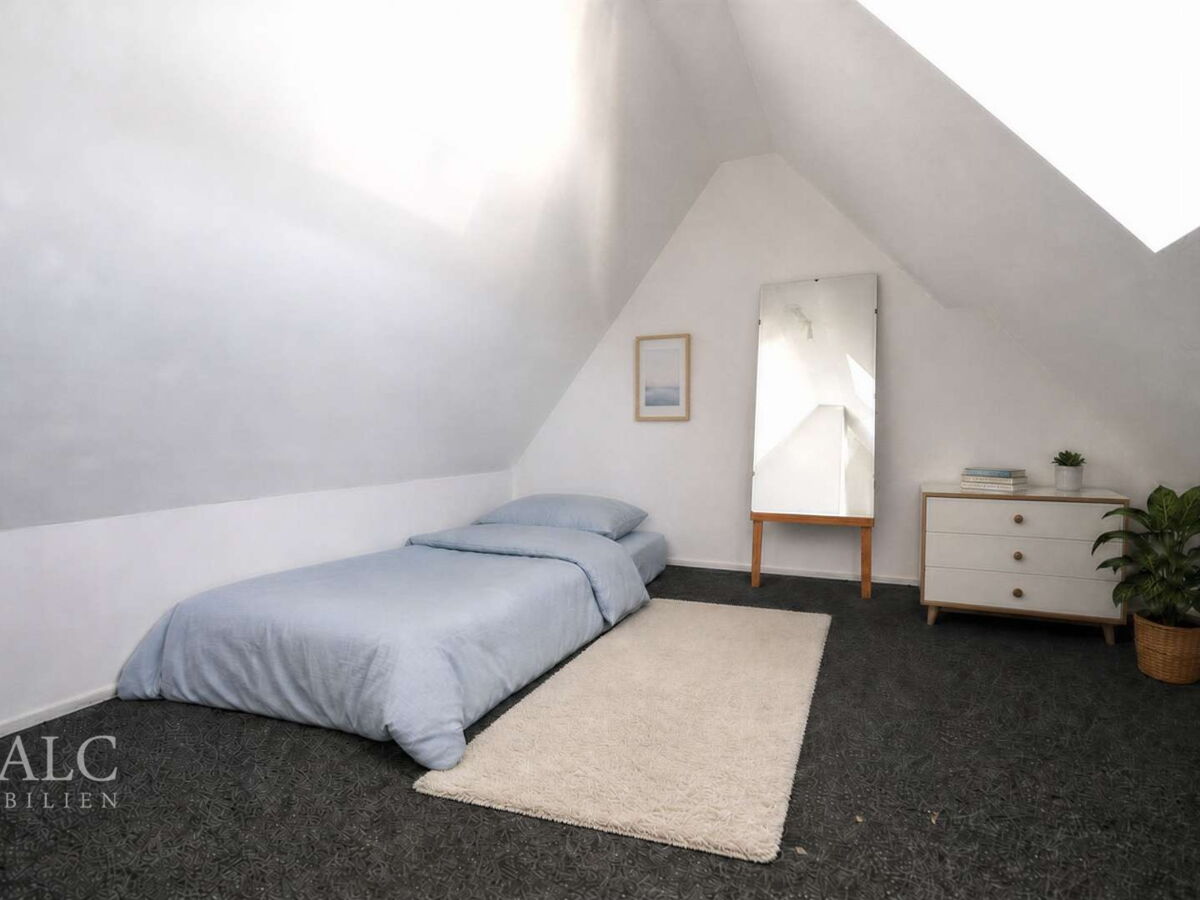 ... das Schlafzimmer im Dachgeschoss