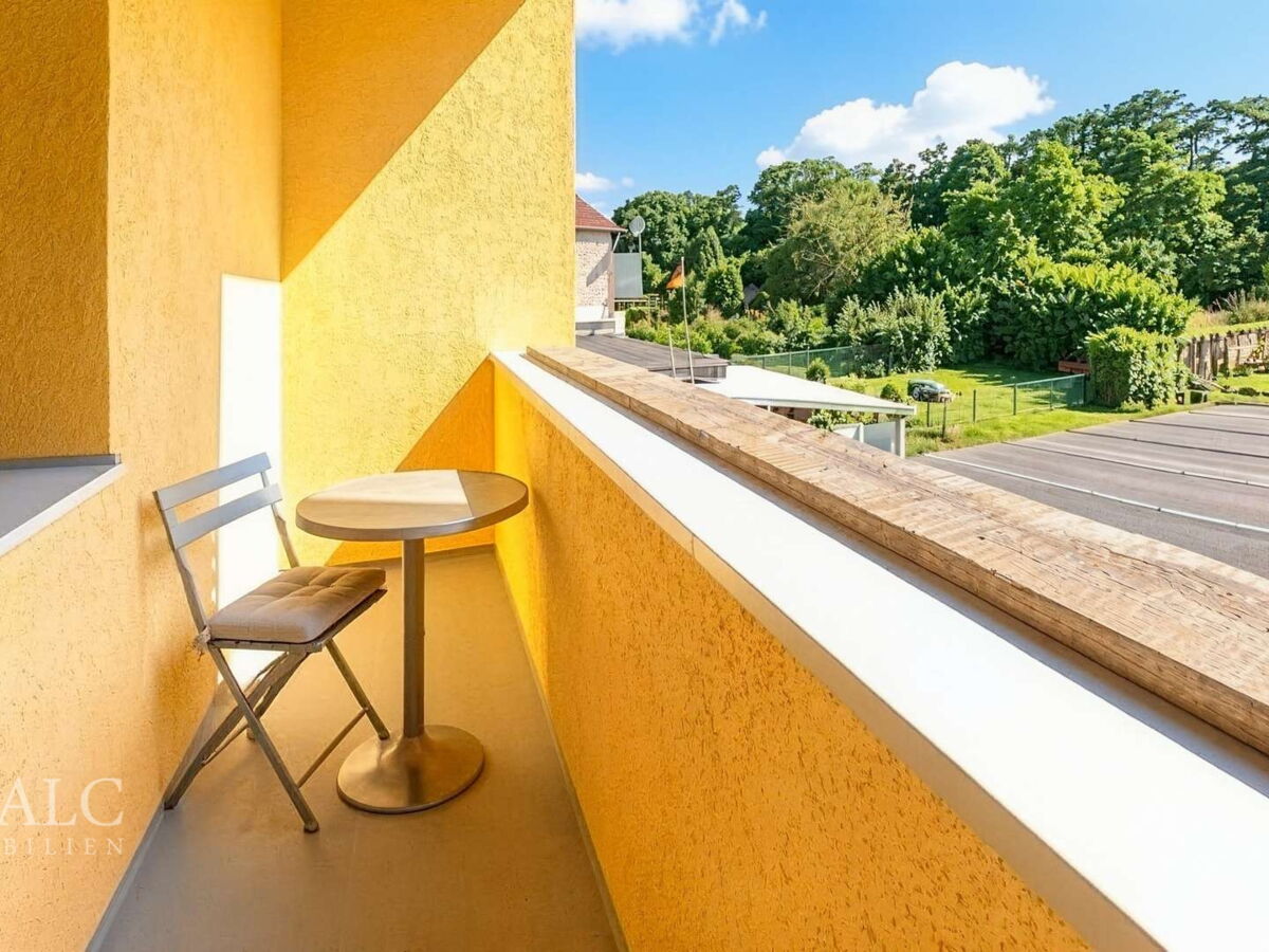 OG Balkon - (KI generiert)