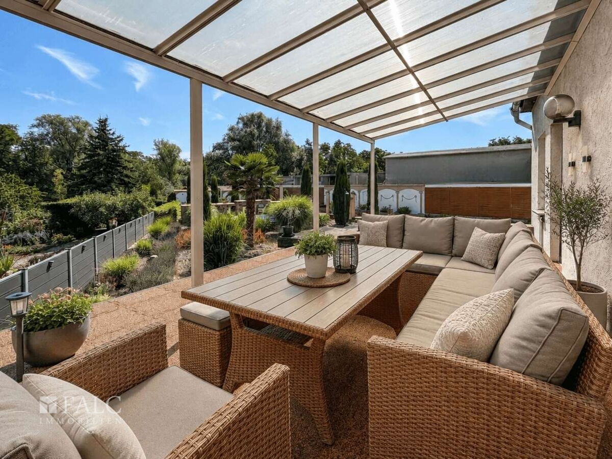 überdachte Terrasse