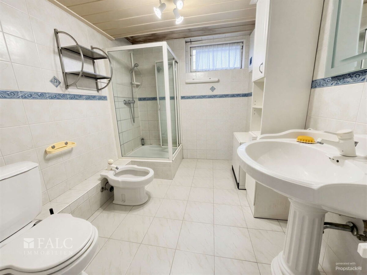 Badezimmer KG