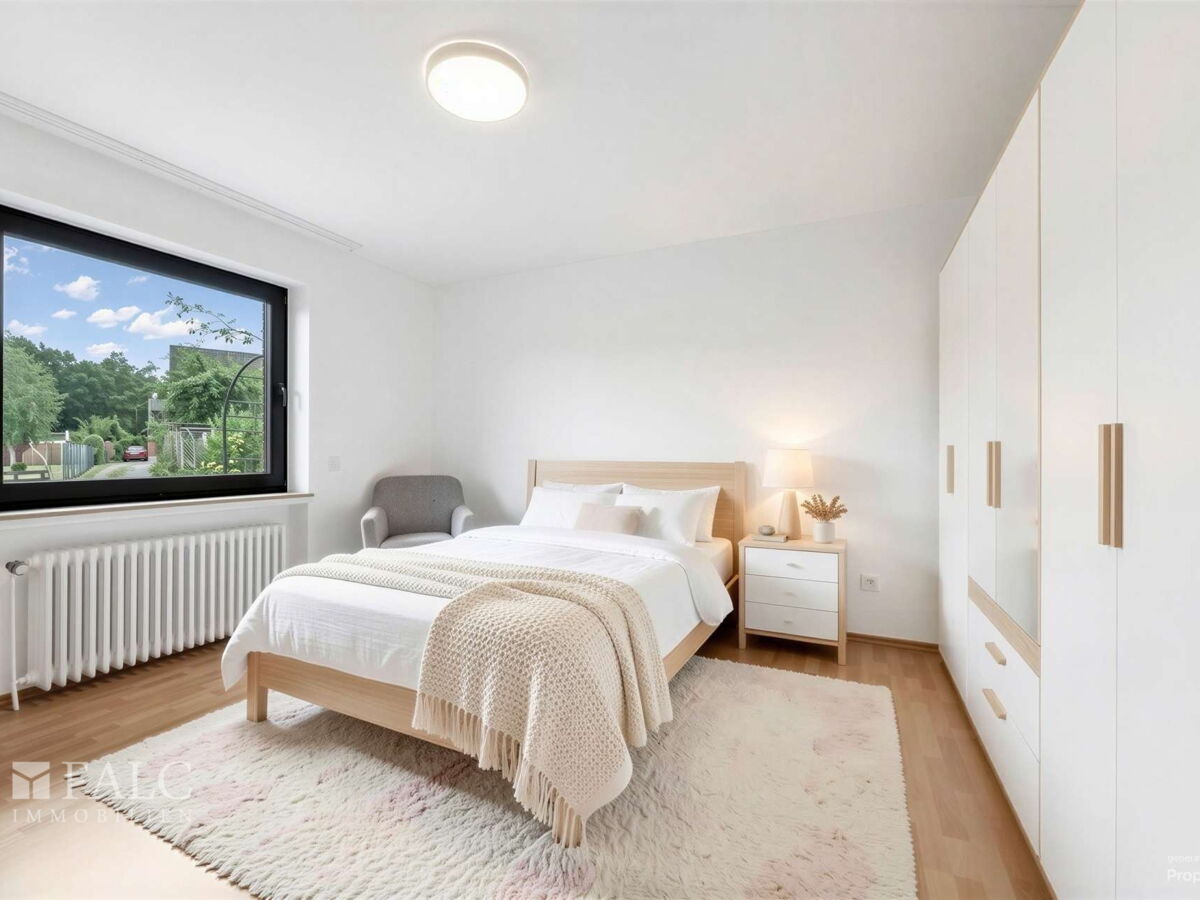Schlafzimmer II - (gestaged)