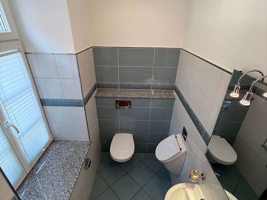 Eingangsbereich Gäste WC