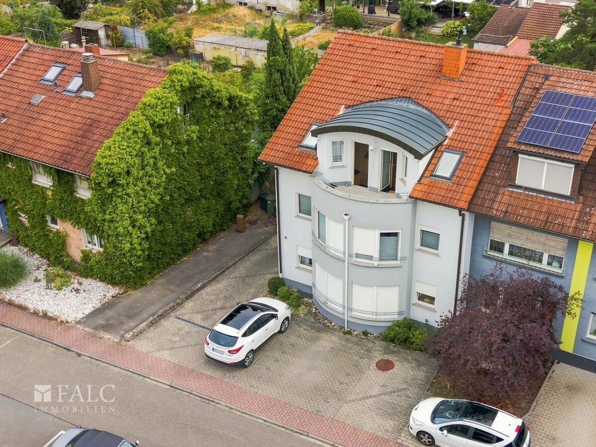 Luftbild Strassenseite
