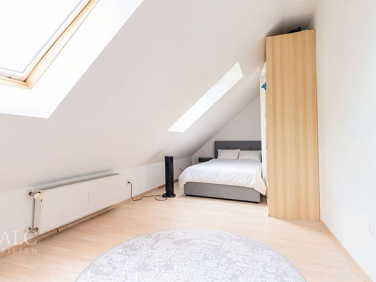 Schlafzimmer 2OG