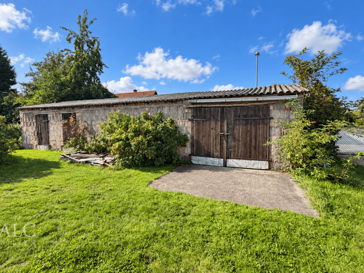 Garage und Schuppen