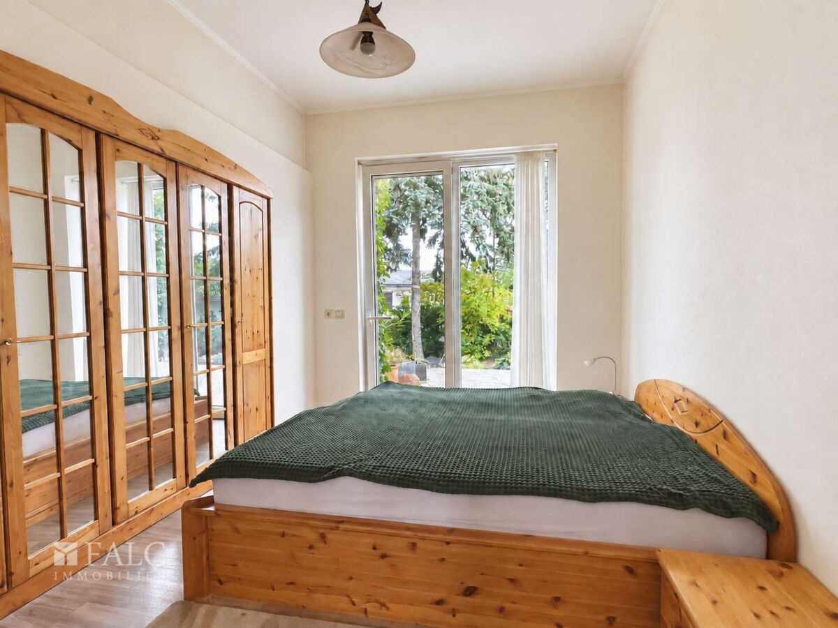 Schlafzimmer mit Terrassenzugang