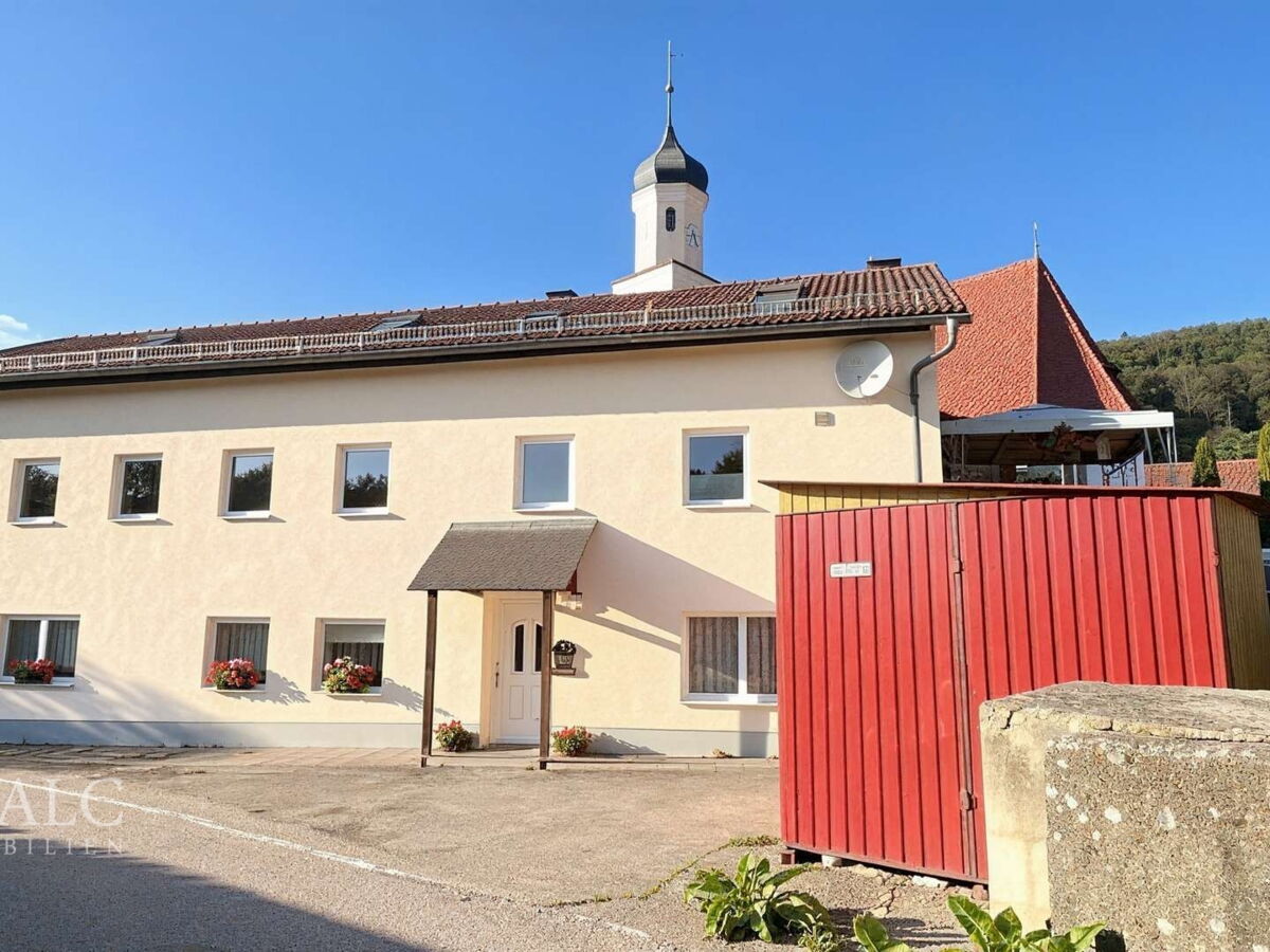 3-Familienhaus - KI-optimiert