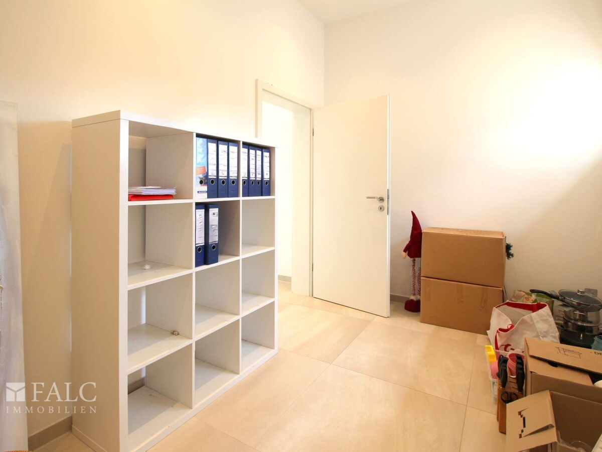 Büro - Abstellraum 