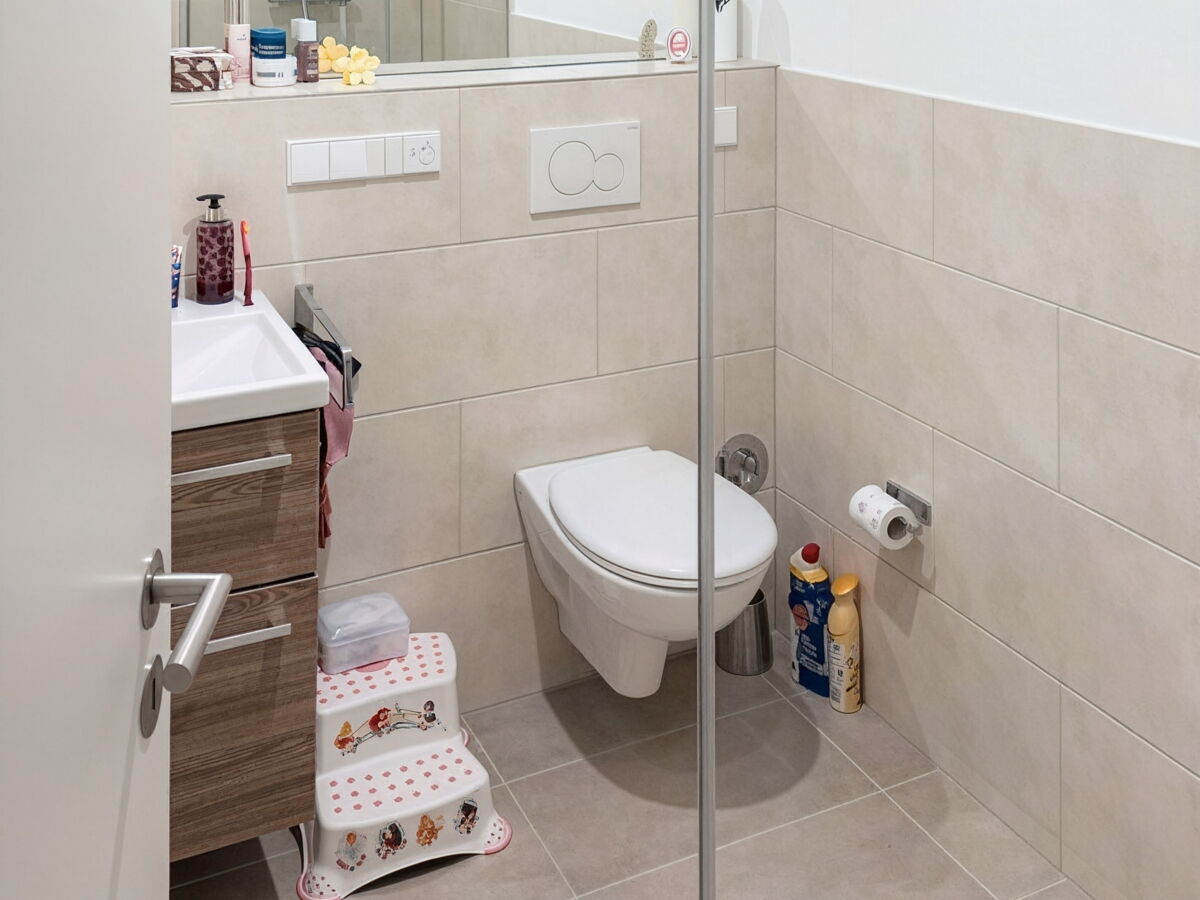 1. Etage links Badezimmer