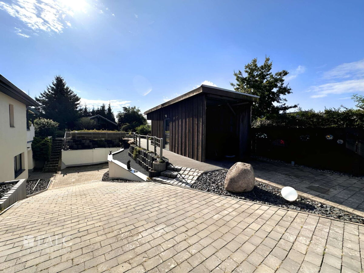 Carport Hofeinfahrt