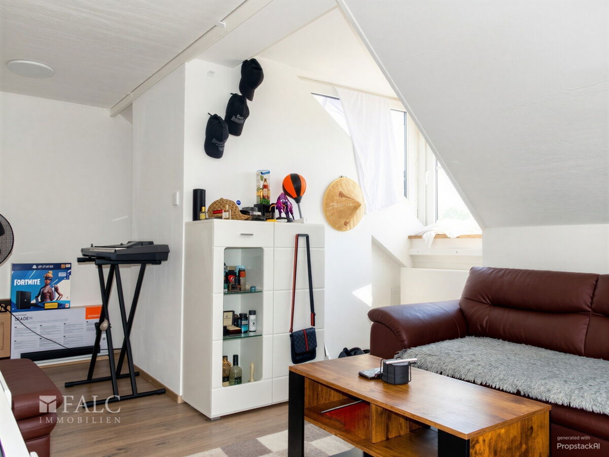 Schlafzimmer 4 von 5, KI bearbeitet