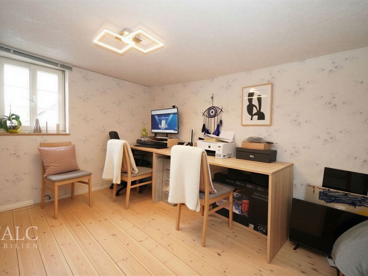 Büro (Vis.)