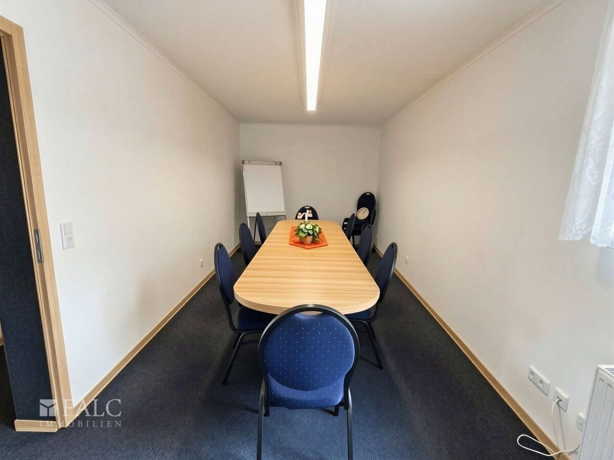 Besprechungszimmer OG