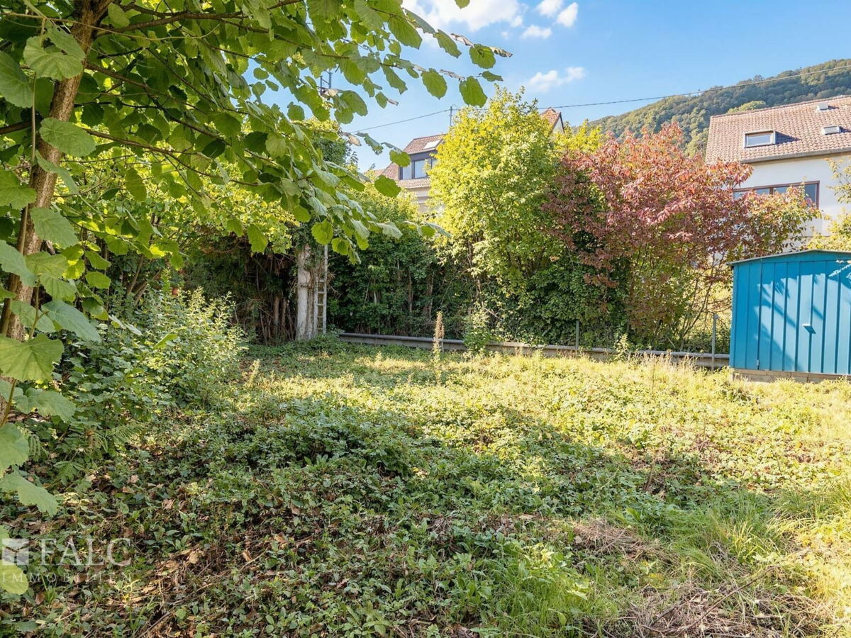Garten - (KI generiert)