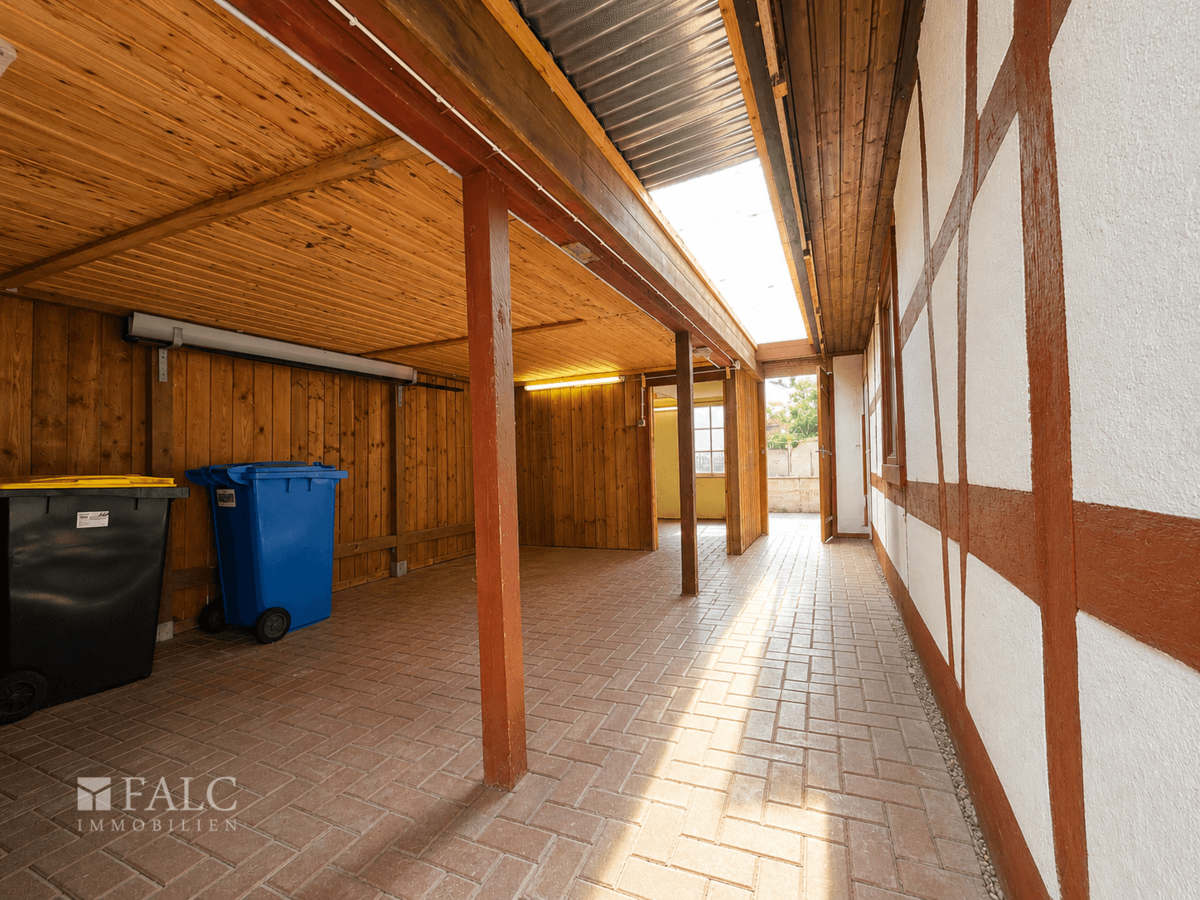 Garage mit Werkstatt