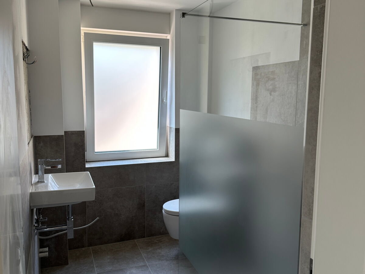UG 1-Badezimmer