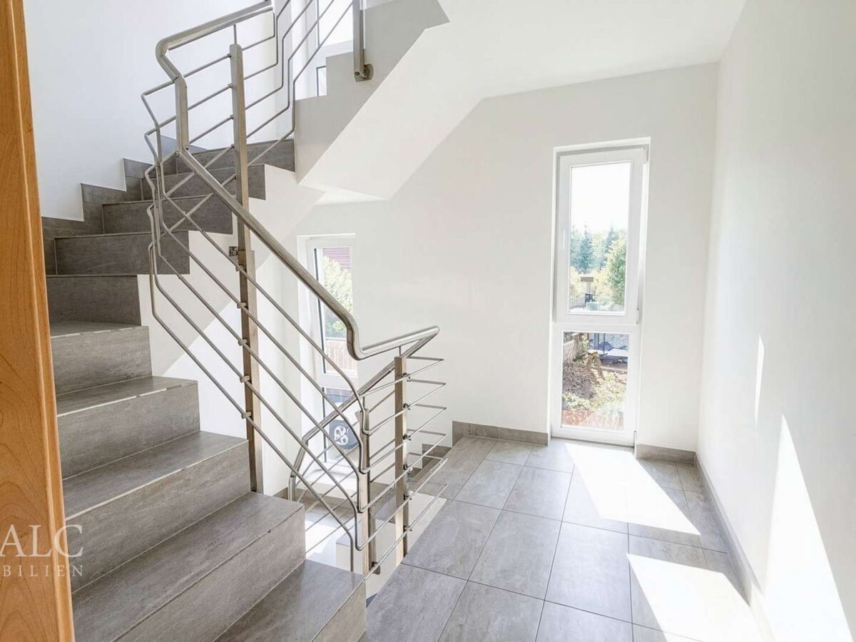 Treppenhaus Richtung DG