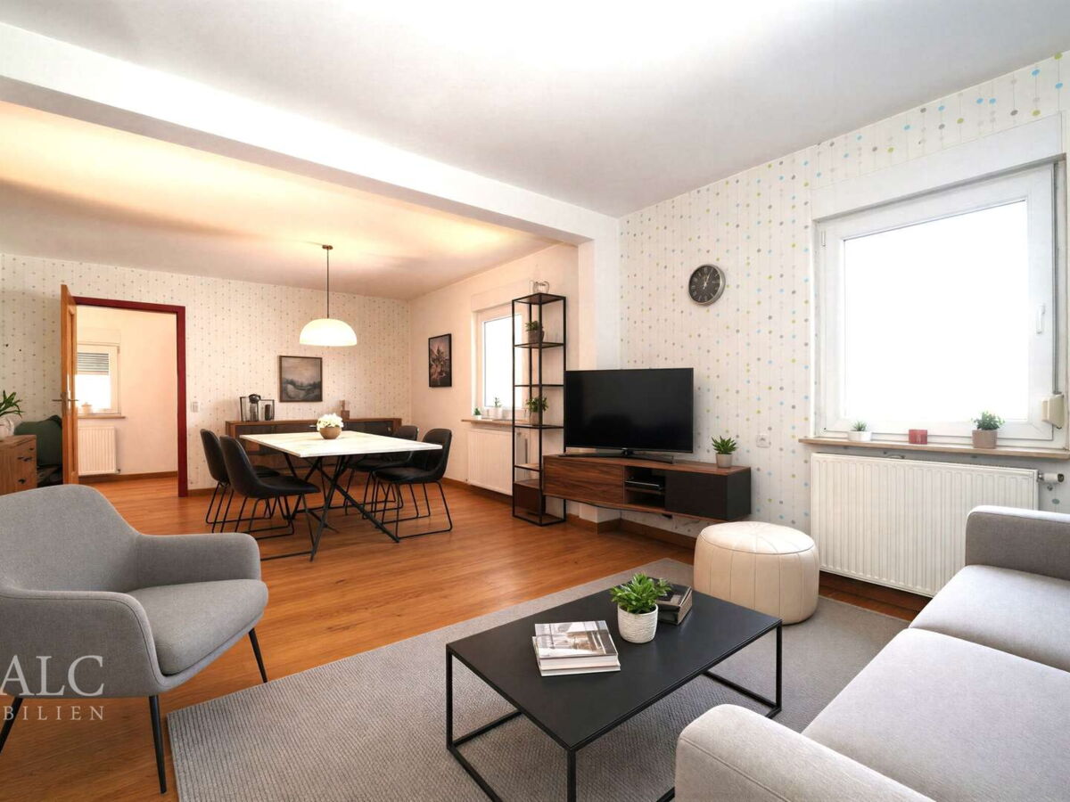 Wohn- und Esszimmer OG (Vis.)