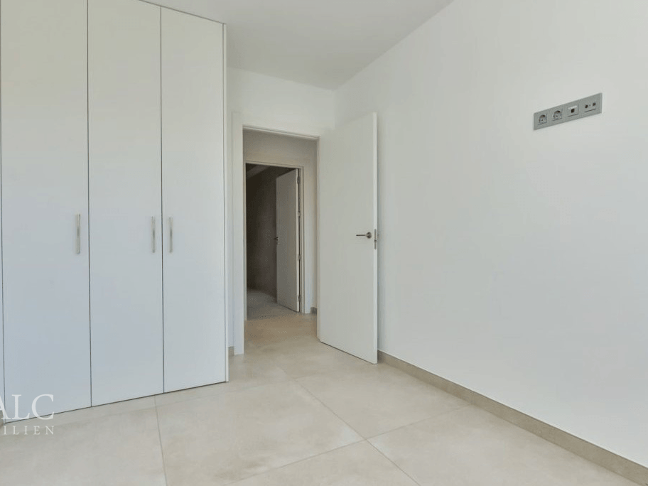 Schlafzimmer / Bedroom / Dormitorio