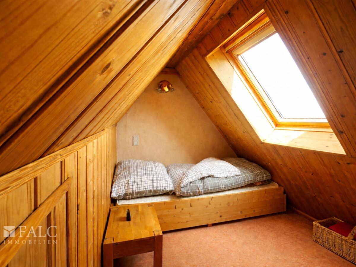 Dachraum Kinderzimmer II