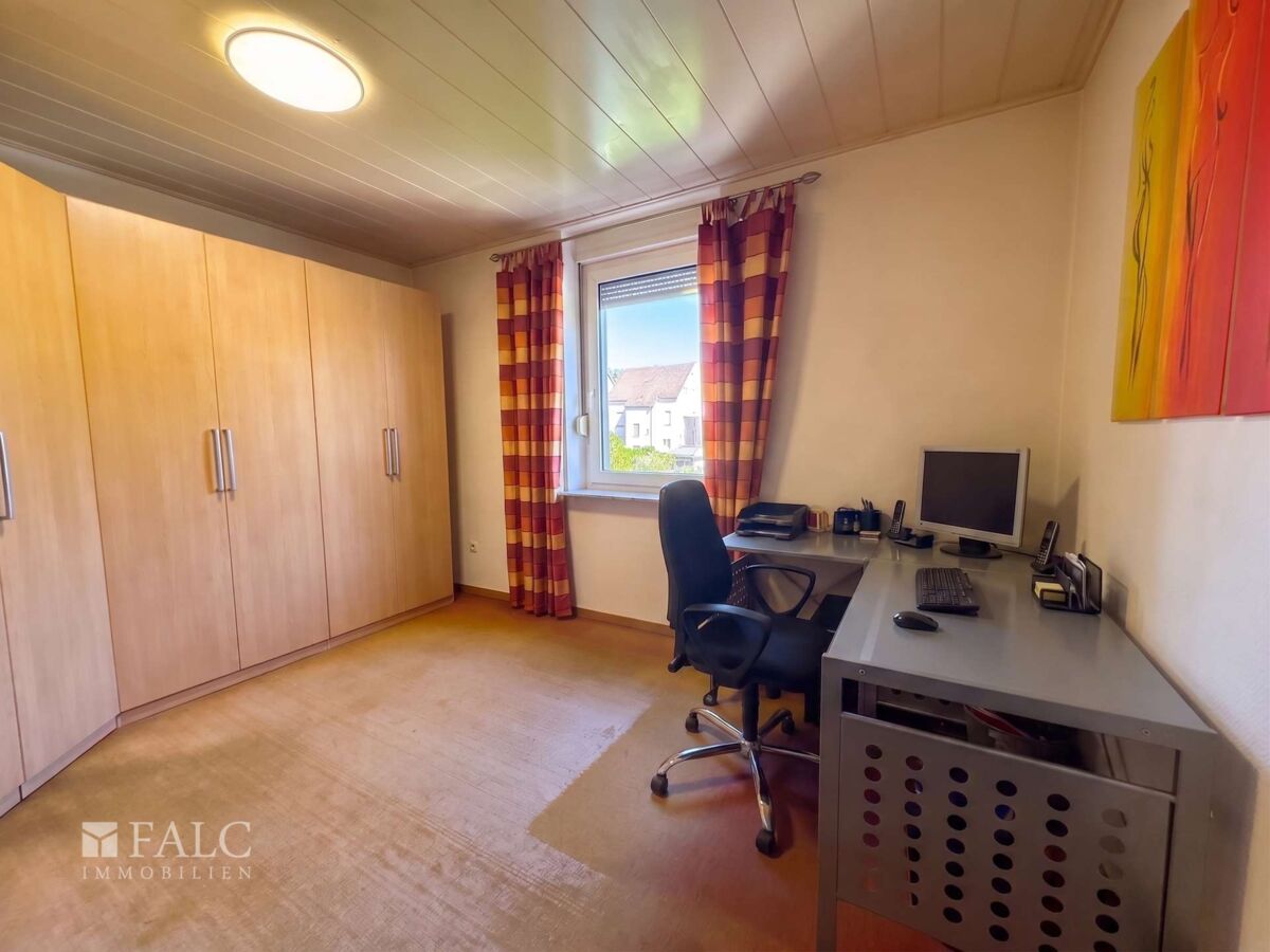 Büro 1. OG