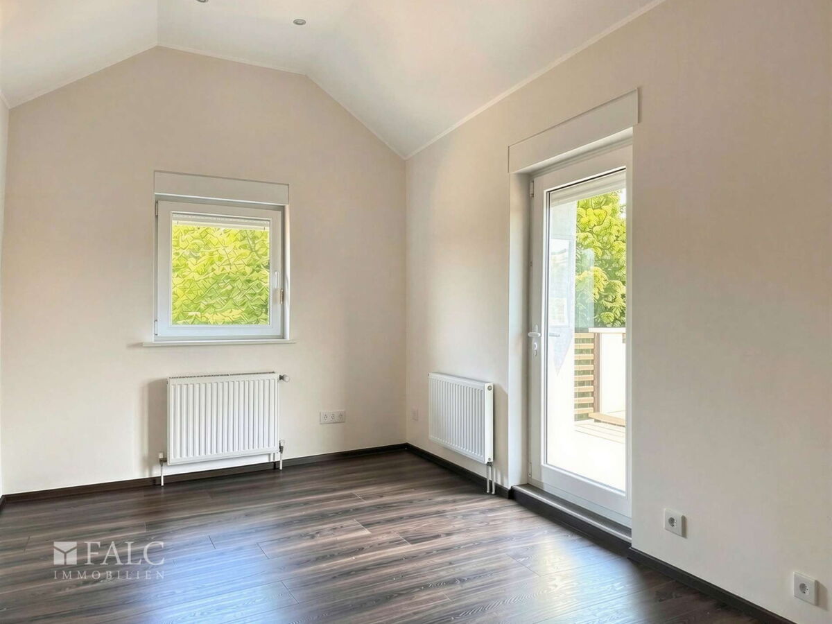Schlafzimmer - (mit KI leer gestaltet)