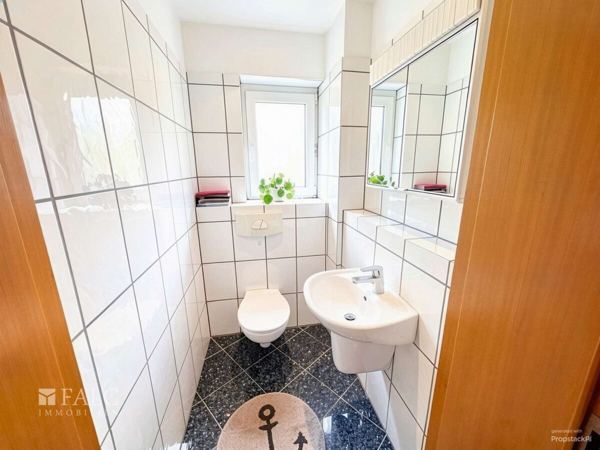 Gäste WC - (KI optimiert)