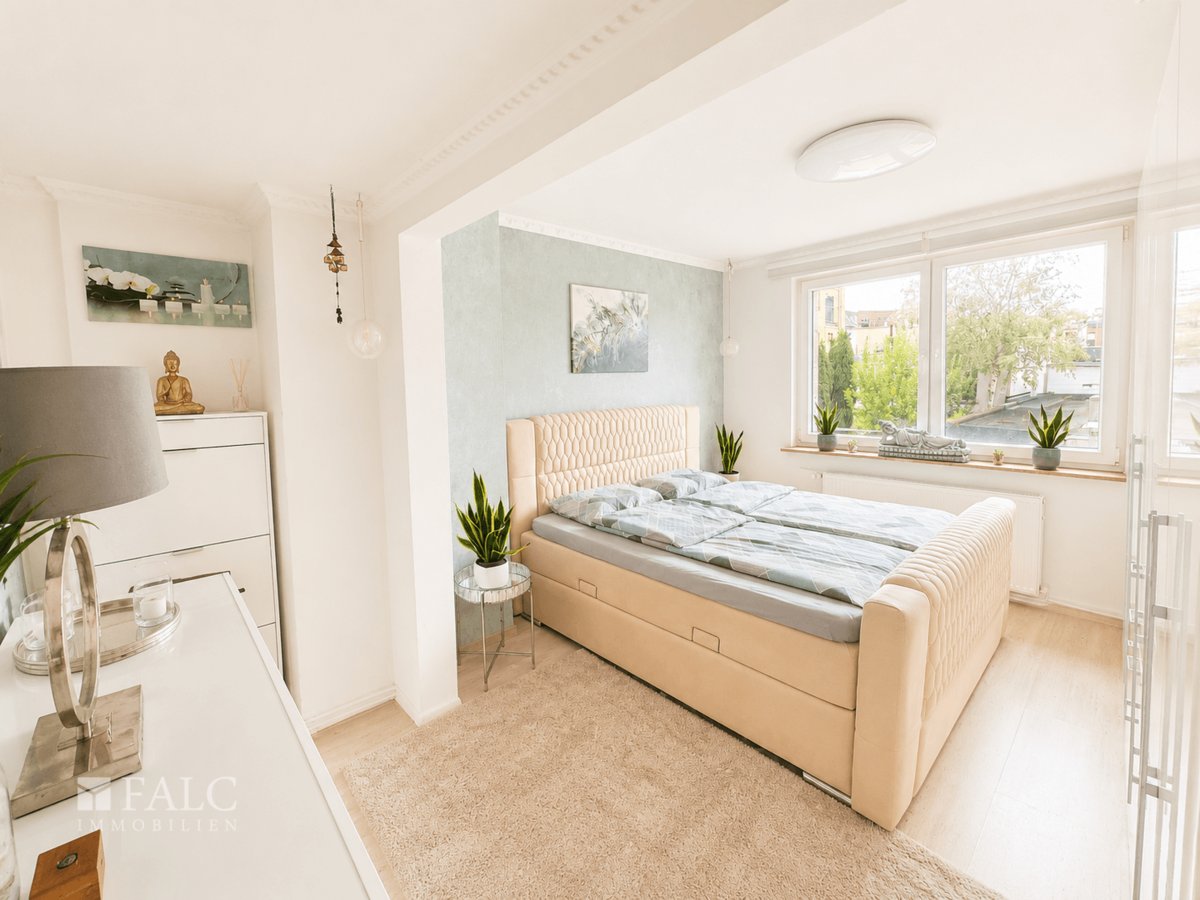 Blick von der Eingangstür zum Schafzimmer