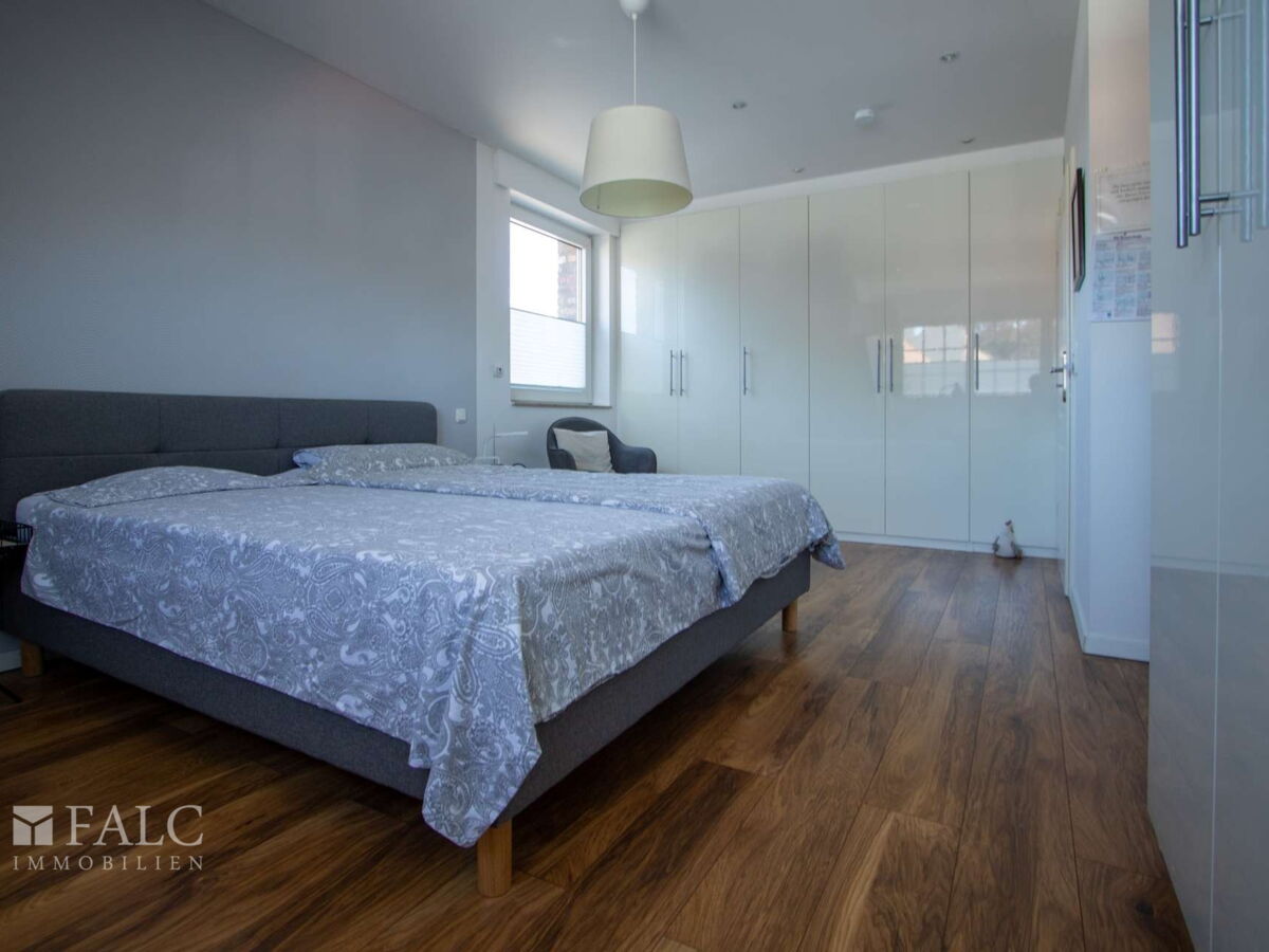 Elternschlafzimmer DG