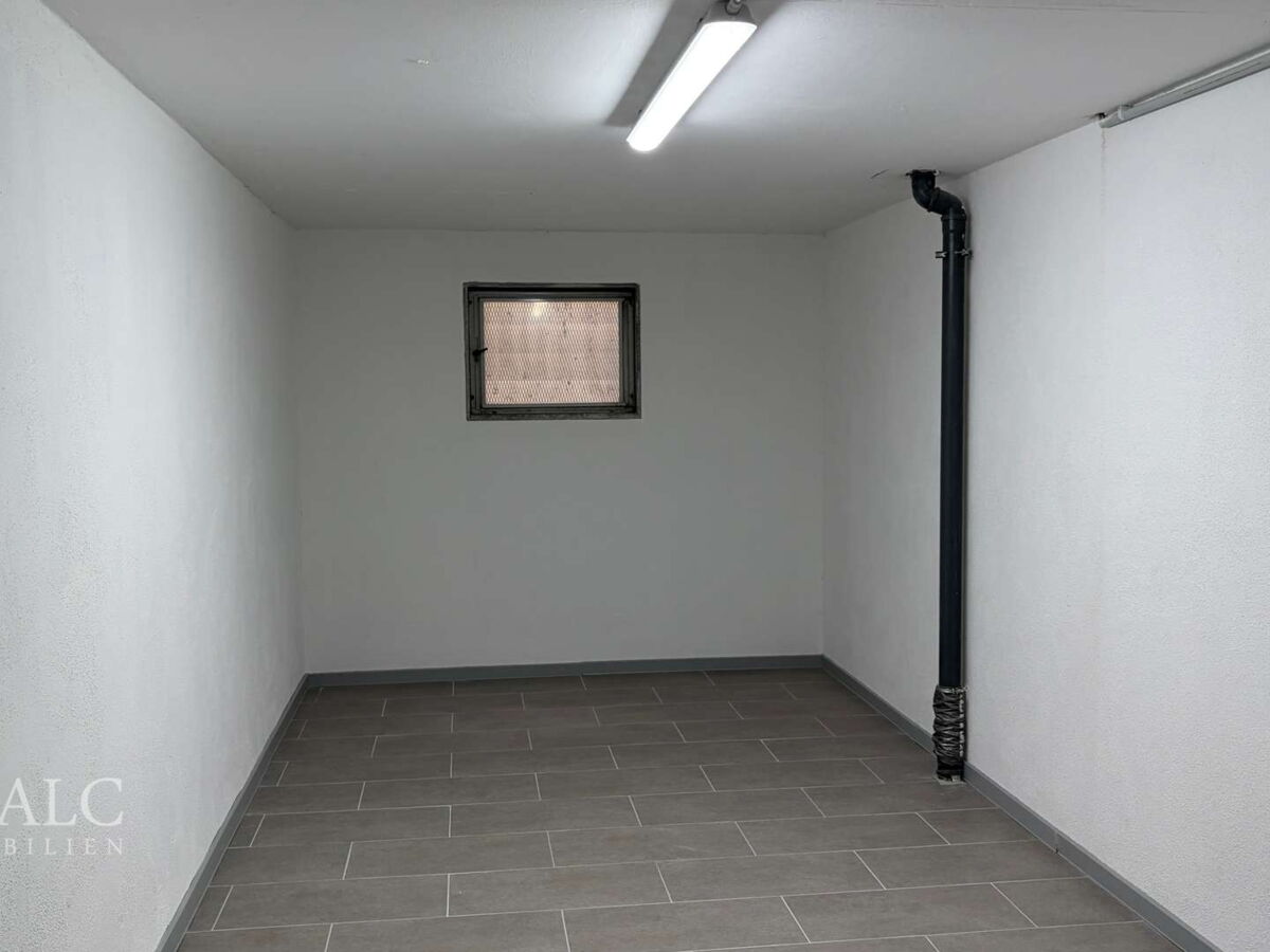 Keller