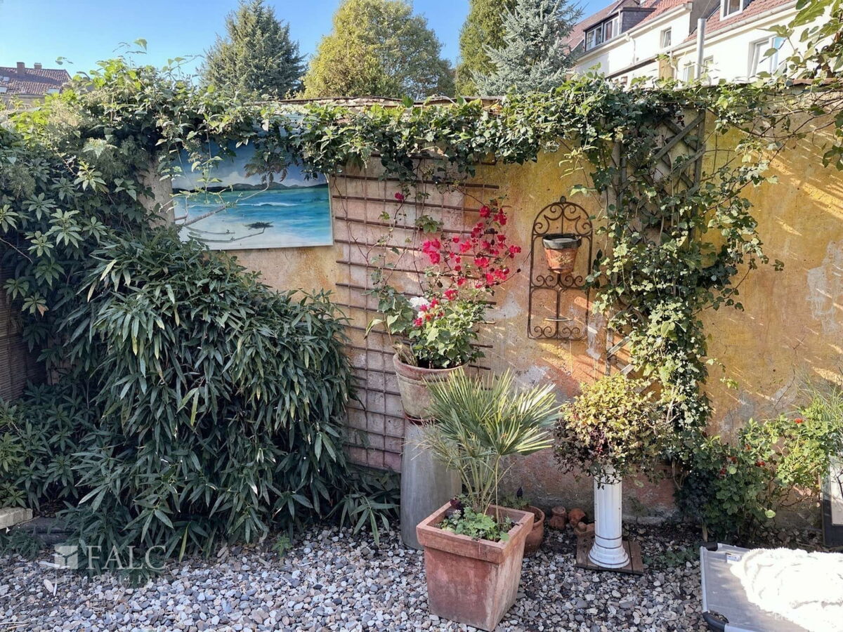 Garten - (KI generiert)