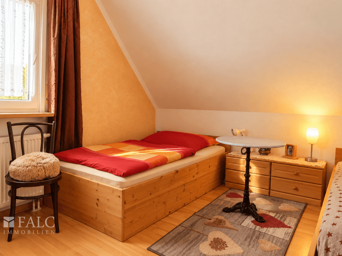  Zweites Schlafzimmer OG