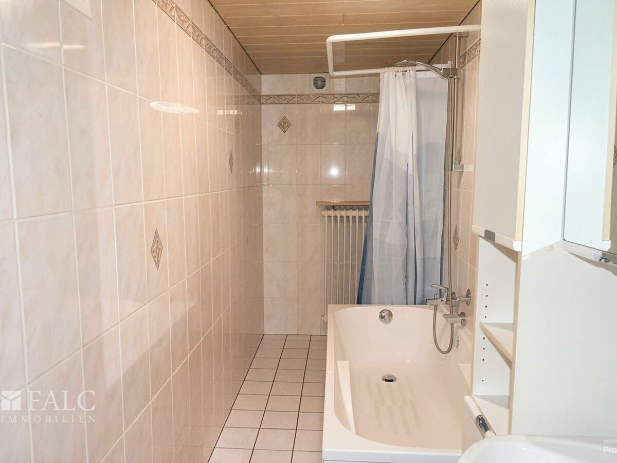1.OG-Badezimmer - (KI generiert) - (KI generiert)