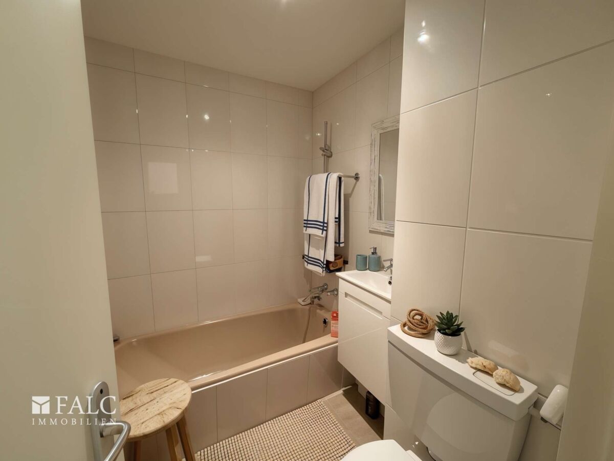 Badezimmer mit Wanne
