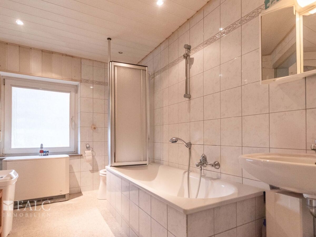 Badezimmer 1.OG
