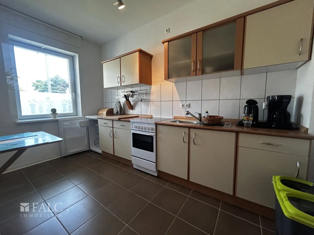 Küche Wohnung links