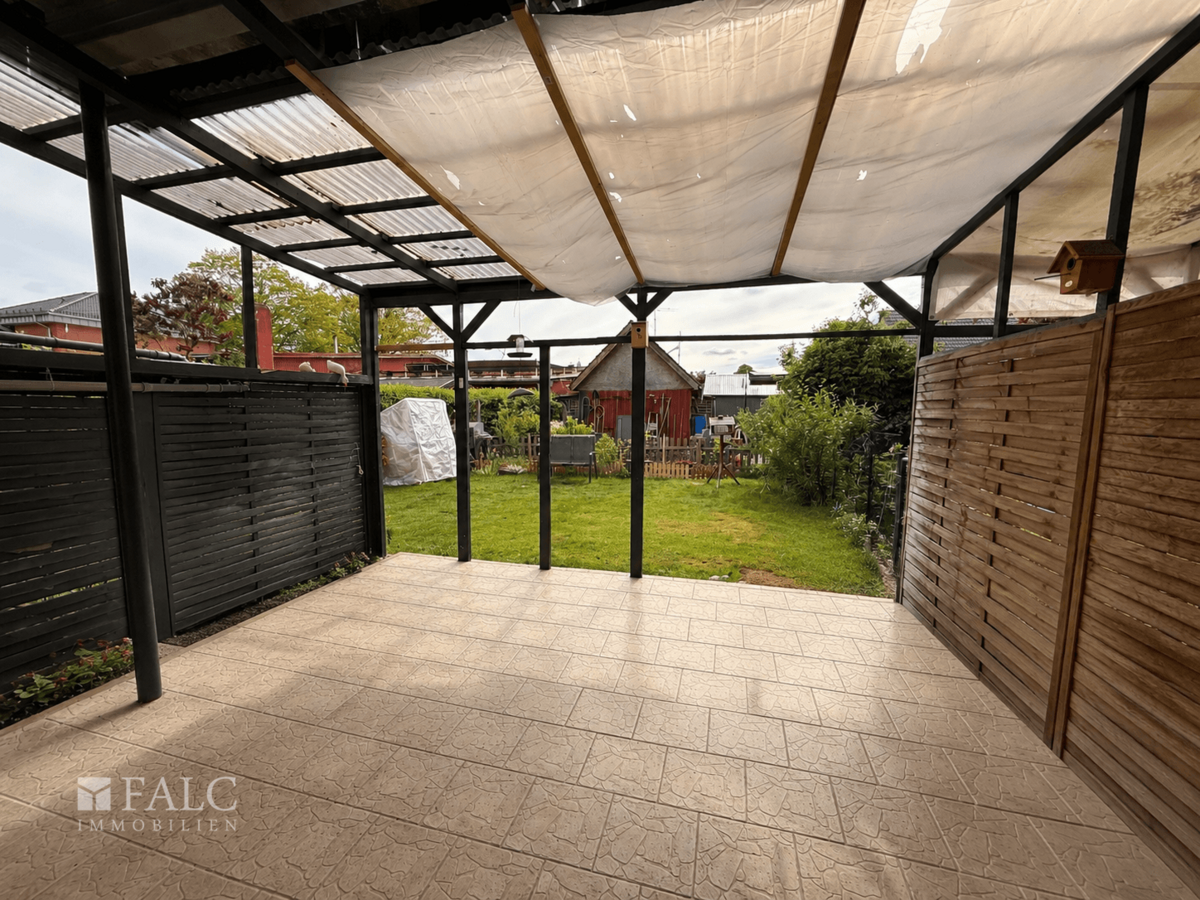 Wohnung 2 Terrasse (Raum digital leergeräumt)