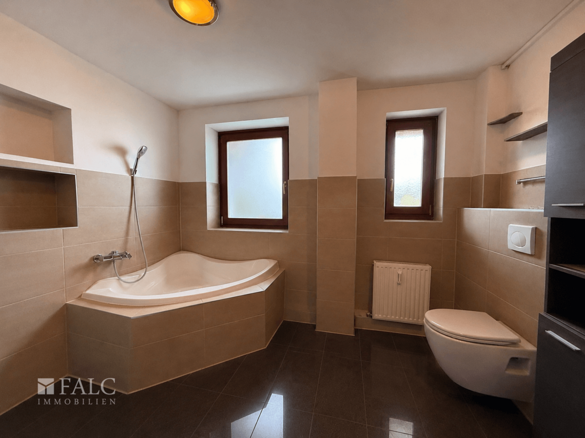 Wohnung 3 Badezimmer (Raum digital leergeräumt)