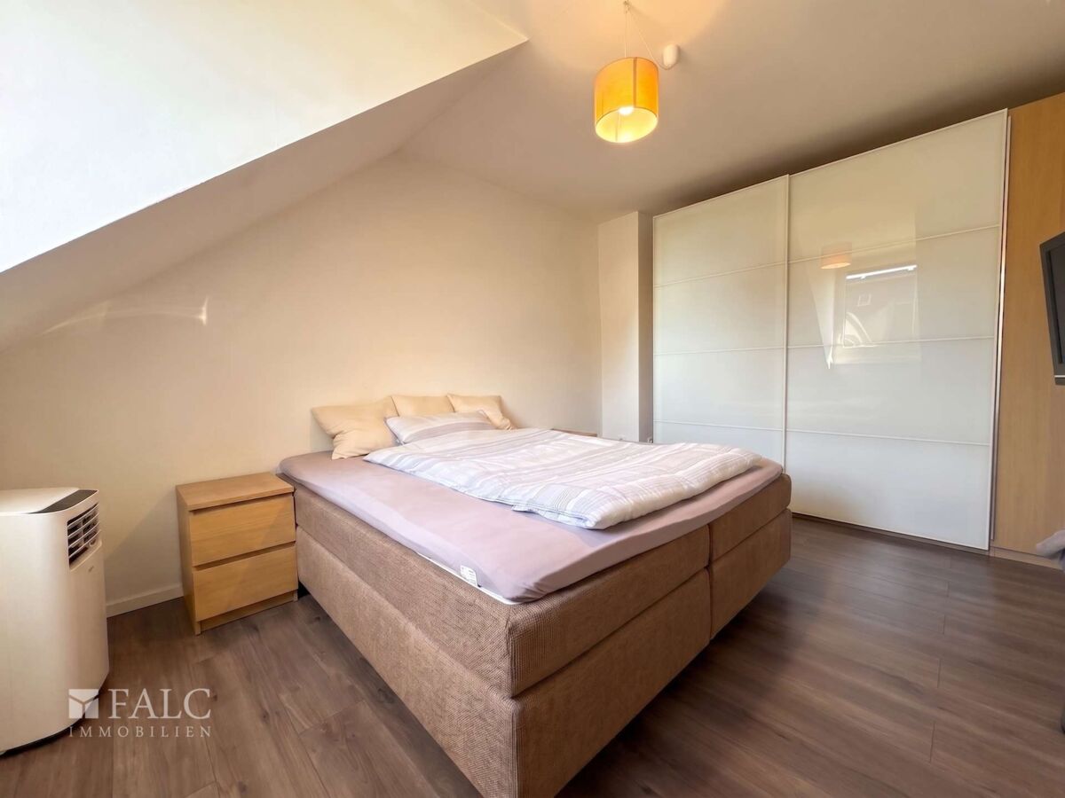 Schlafzimmer 2. OG