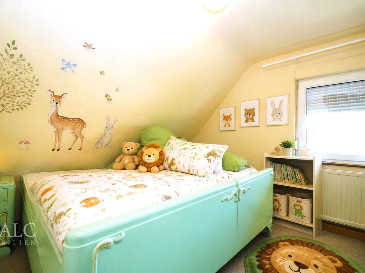 Mögl. Kinderzimmer DG