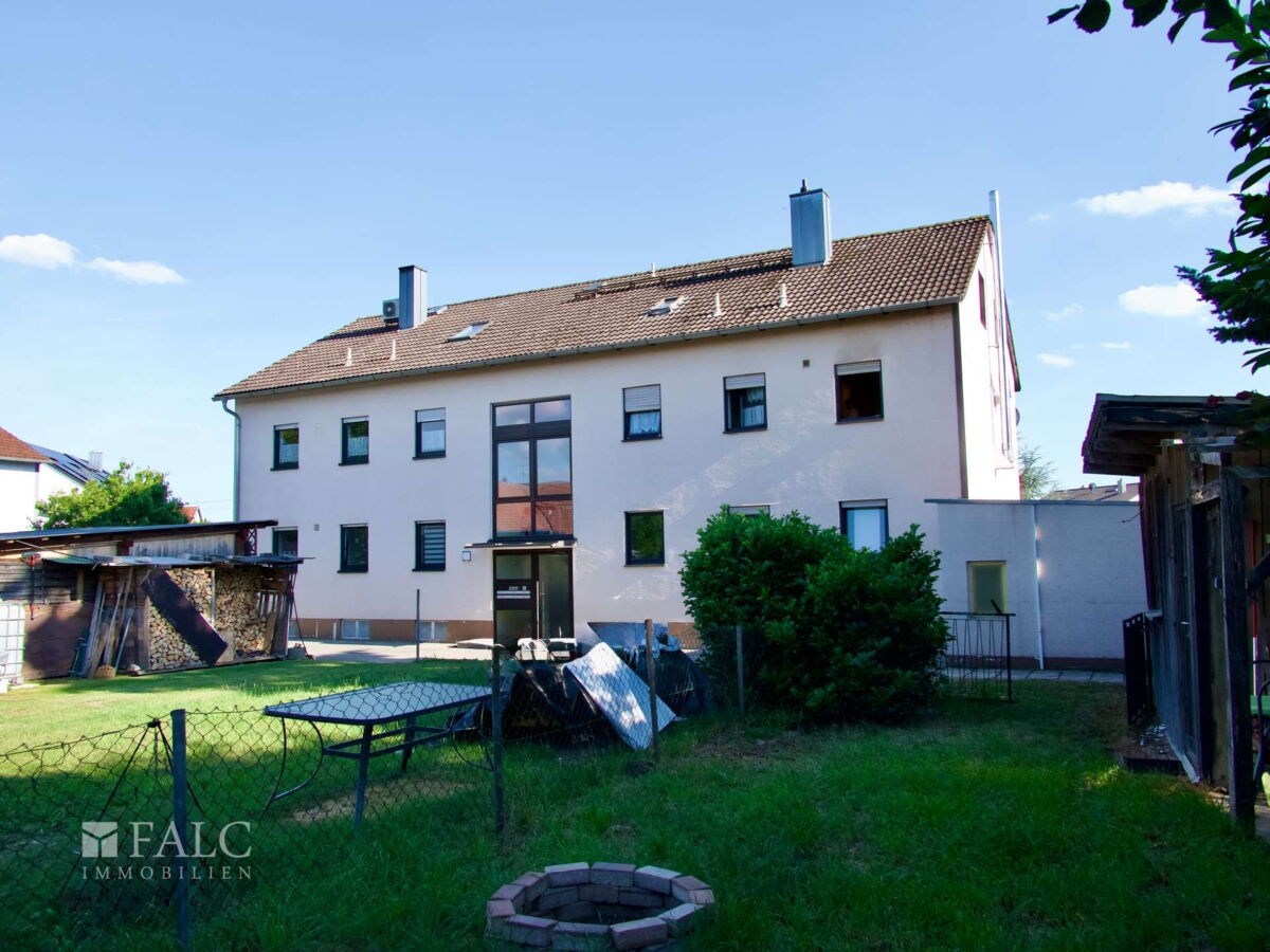 Kleines, gepflegtes MFH