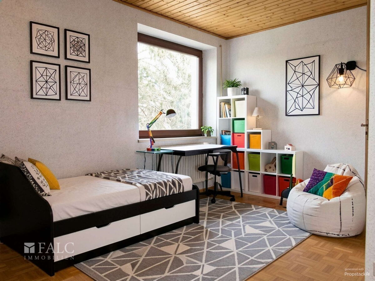 OG: Schlafzimmer 2 von 2, KI optimiert